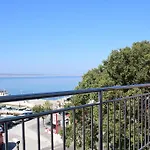 Tota Starigrad Paklenica