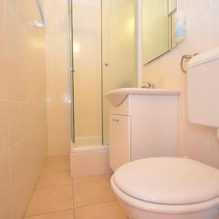 Tota Gostinjska kuća 3*