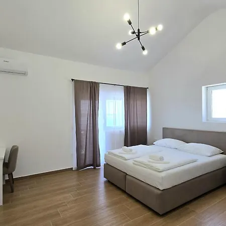 Pensjonat Tota 3*