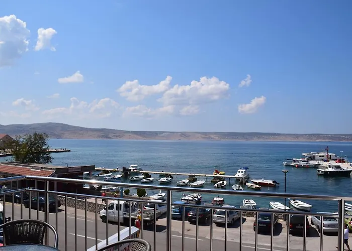 Pensjonat Tota Starigrad Paklenica