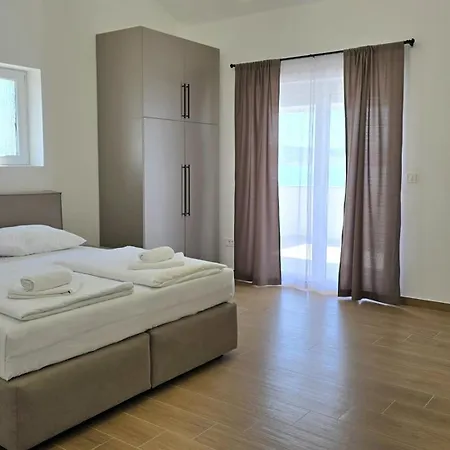 Tota 3* Starigrad Paklenica