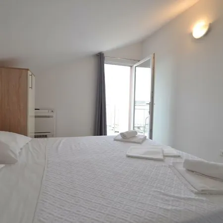 Gostinjska kuća Tota 3*