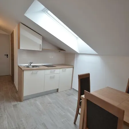 Gostinjska kuća Tota 3*