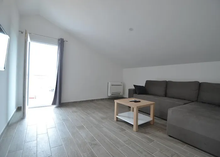 Tota 3* Starigrad Paklenica