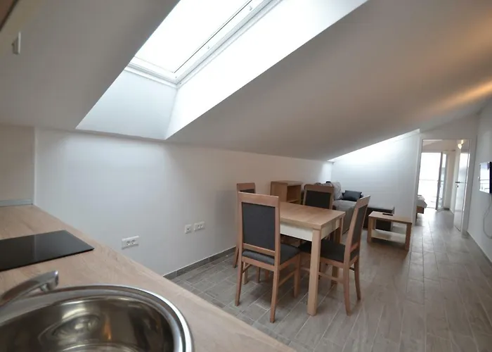 Tota Penzion Starigrad Paklenica